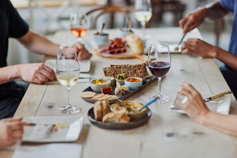 From Melbourne: Yarra Valley Chandon Cheese & Kangaroos Tour - From Federation Square into the Yarra Valley