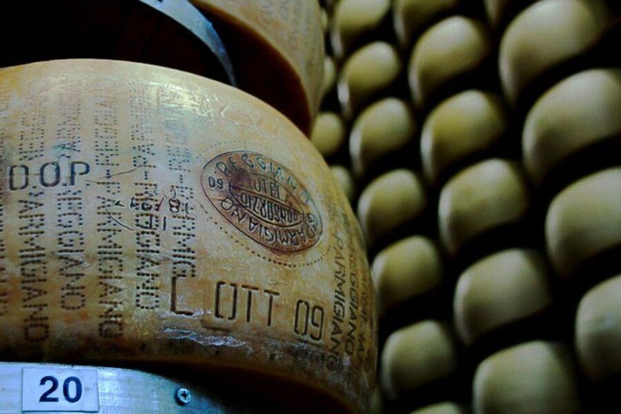 From Parma: Parmesan, Parma Ham & Balsamic Vinegar Tour - Why this food tour works so well