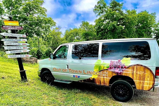 Full-Day Group Wine Tour (with cheese and charcuterie) in Niagara-on-the-Lake - The fourth winery can change your day