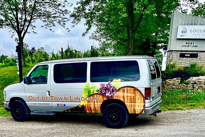 Full-Day Group Wine Tour (with cheese and charcuterie) in Niagara-on-the-Lake - Why the guide matters more than the vehicle