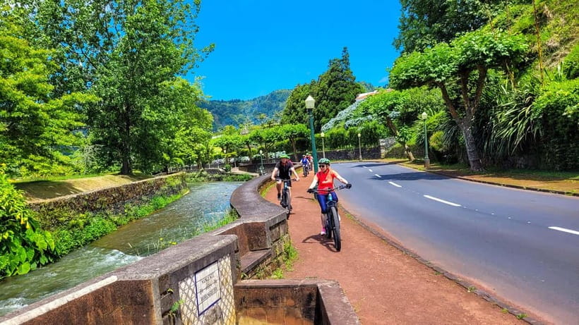 Furnas: Guided E-bike Tour with Cheese Tasting - Tasting naturally carbonated mineral water