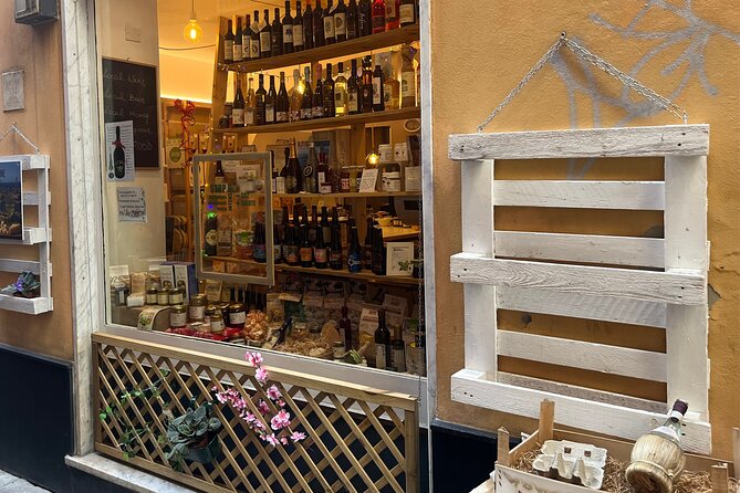 Genoa: 5 Ligurian Wines with Pesto, Focaccia & Cheese Tasting - A one-hour format that fits a Genoa day