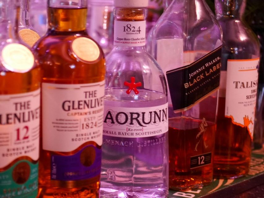 Glasgow: Whisky tasting and Scottish Cheeseboard - What happens during the one-hour tasting