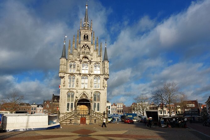Gouda Cheese and Delft Blue: Full-Day Private Tour - Delft’s Markt, churches, and old stories