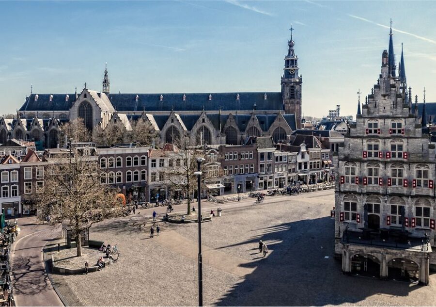 Gouda: Entry Ticket to Church of St. John with Audioguide - Reading the 72 Gouda Windows