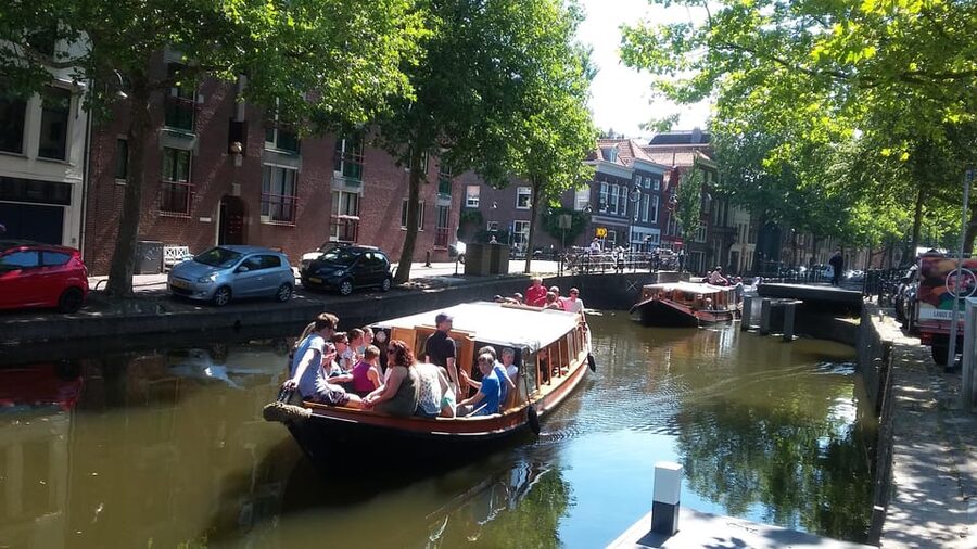 Gouda: Historical Canal Cruise - What you can actually see from the boat