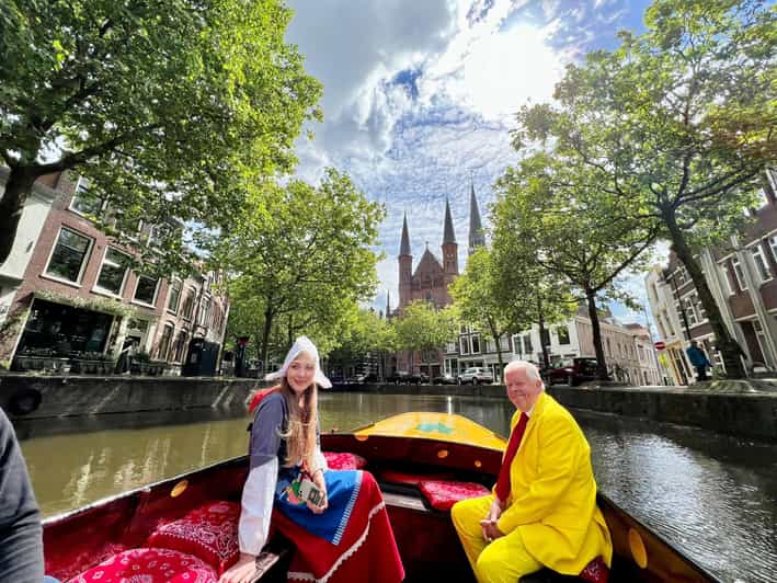 Gouda: Open Boat City Canal Cruise - Following the old north-south route
