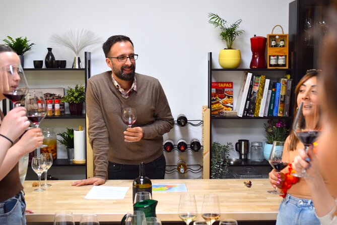 Gourmet Experience: Tasting of Spanish Cheese and Exclusive Wines - What the group size means for your evening