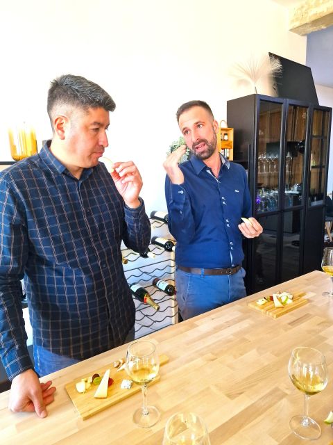 Gourmet Experience: Tasting of Spanish Cheeses and Wines - Who should book this tasting