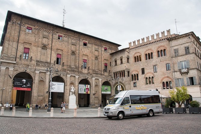Guided group tour TastyBus: Parmesan Cheese and Parma Ham - Seeing Parma ham in its curing rooms