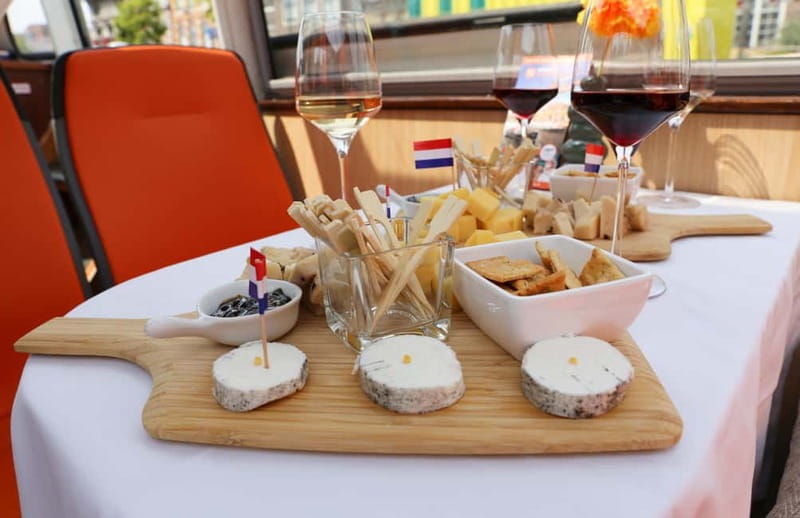 Haarlem: Local Cheese and Wine Cruise - Seeing Haarlem from its canals