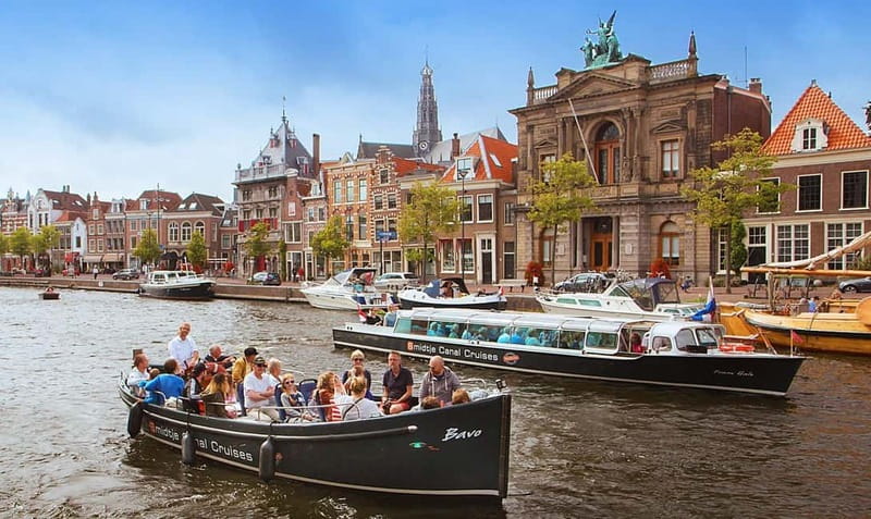 Haarlem: Local Cheese and Wine Cruise - The Dutch cheese tasting
