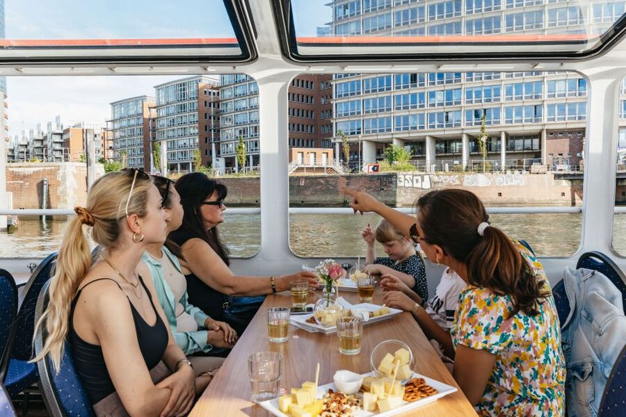 Hamburg: Harbor Cruise with Wine and Cheese - Finding the departure point near Fischbrötchenbude 10