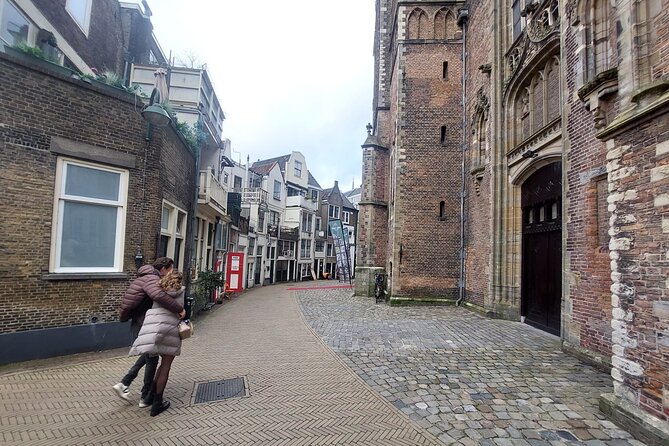 Historical Gouda: Private Tour with Local Guide - What the guide adds to the experience