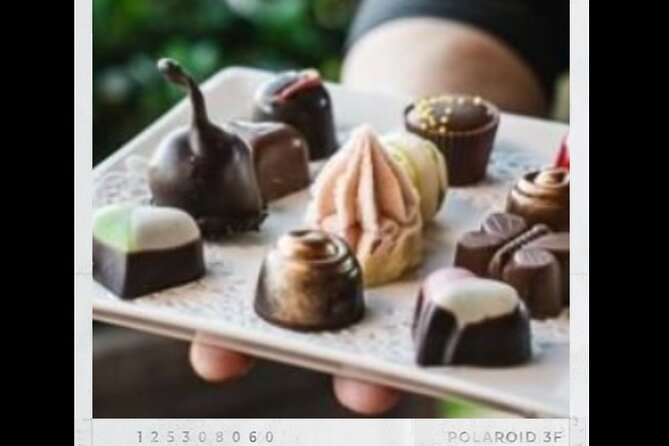 Hunter Valley Wines, 2-Course Lunch, Cheese & Chocolate Tour - A two-course lunch at voco Kirkton Park Hotel