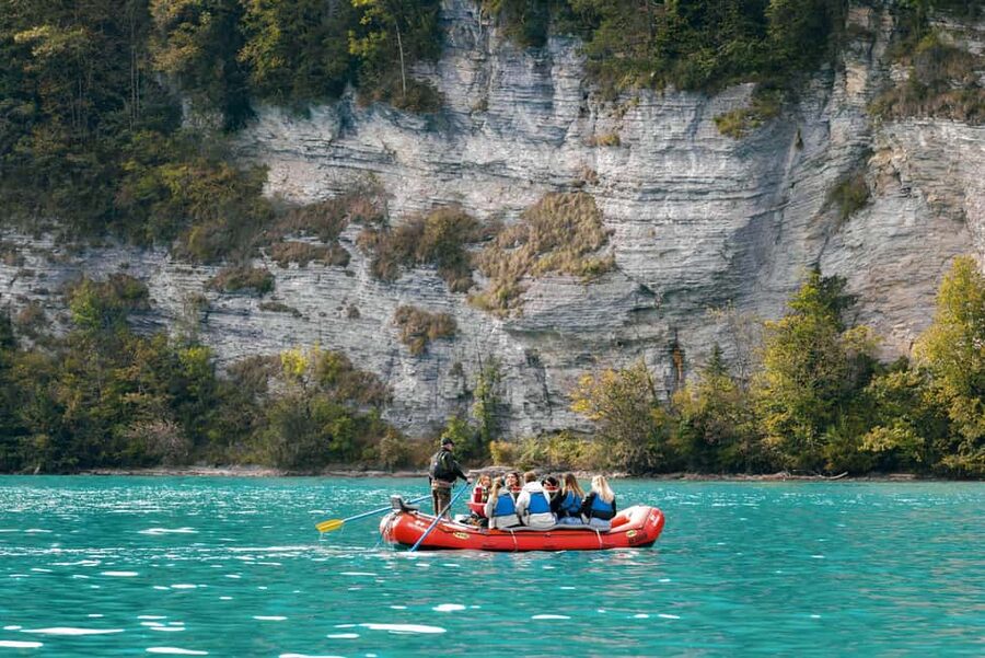 Interlaken: Chocolate Fondue Float - Floating from Bönigen toward Interlaken