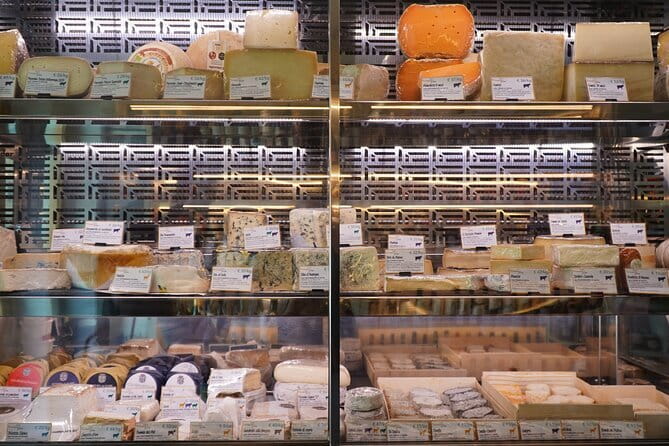 Journey through Italian Cheese - Five cheeses, five ways to understand Italy