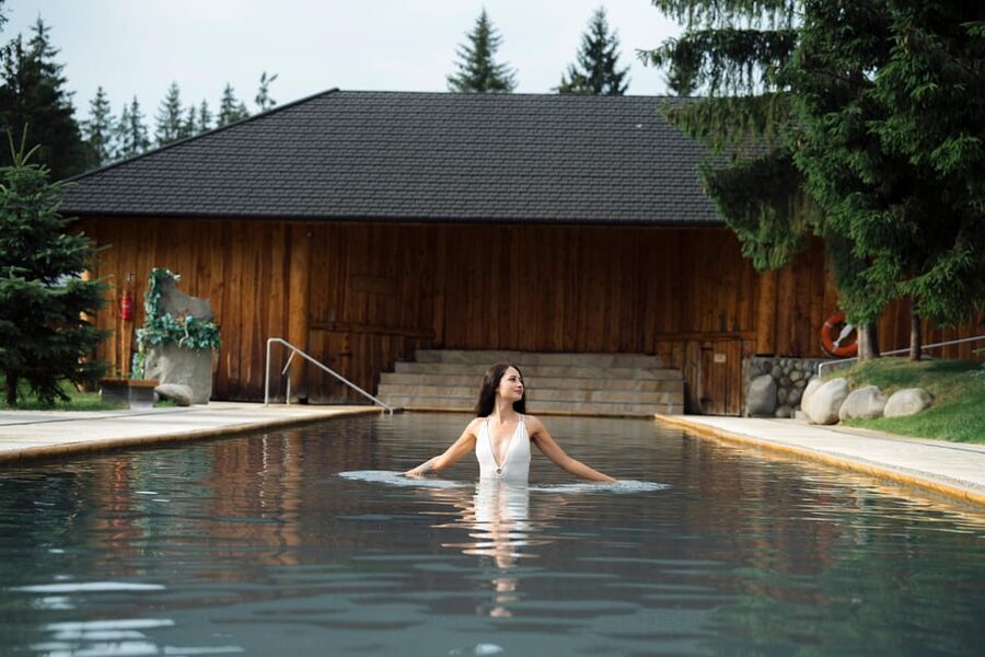 Krakow: Zakopane Cable Car, Vodka, Cheese & Hot Springs Tour - Three hours at Terma Bania