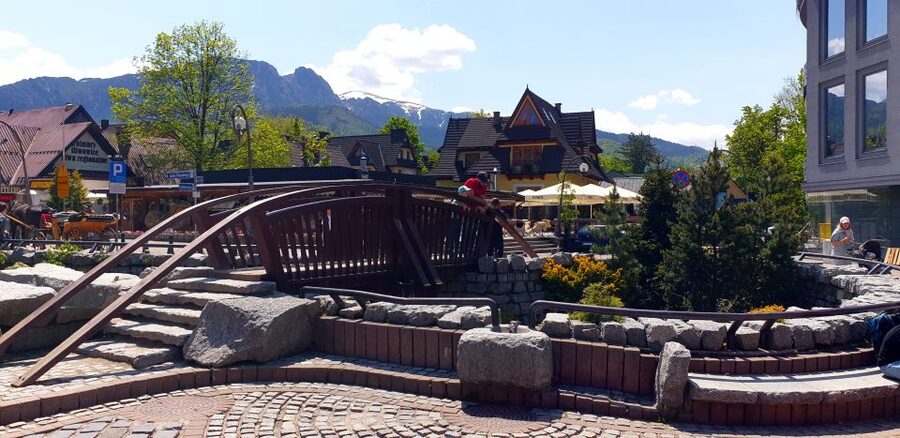Krakow: Zakopane, Funicular, Cheese, and Highland Day Trip - Wielka Krokiew and Jaszczurówka Chapel