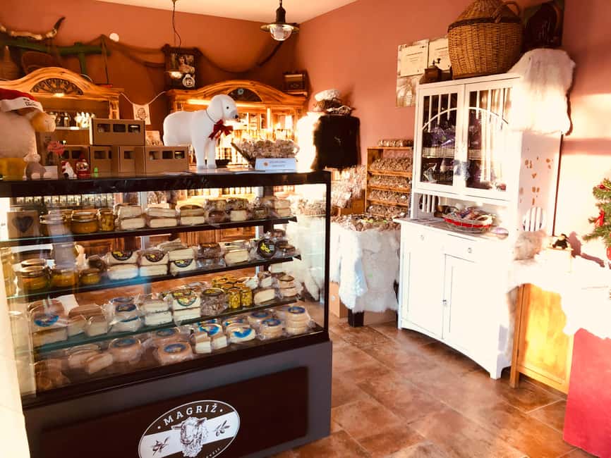 KRK: Cheese factory inside tour and product tasting–guide - The tasting plate is the real reward