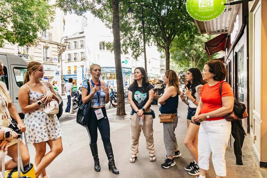 Le Marais Walking Food Tour with Cheese, Wine & Pastries - Timing, clothing, and practical comfort