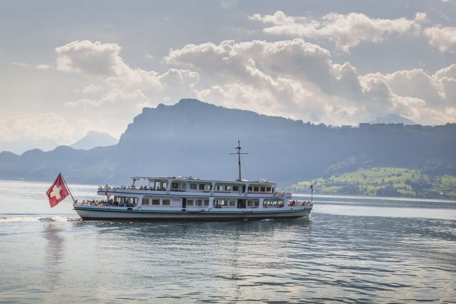 Lucerne: Walking and Boat Tour with Cheese & Wine Tasting - Swiss cheese and wine as the optional finale
