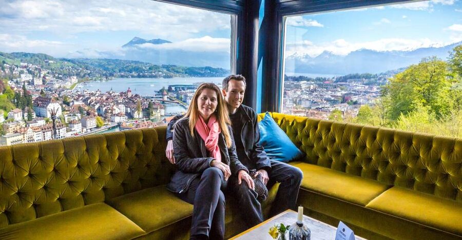 Lucerne: Walking and Boat Tour with Cheese & Wine Tasting - Starting beneath the Torbogen