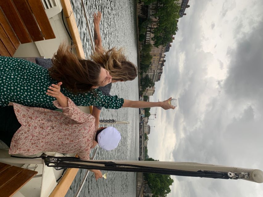 Lyon: City Cruise with Charcuterie, Cheese, and Wine - Key points at a glance