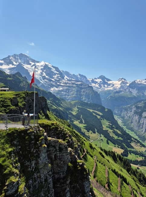 Männlichen: Cheese and Chocolate Tasting on Mountain Summit - Who will enjoy this most