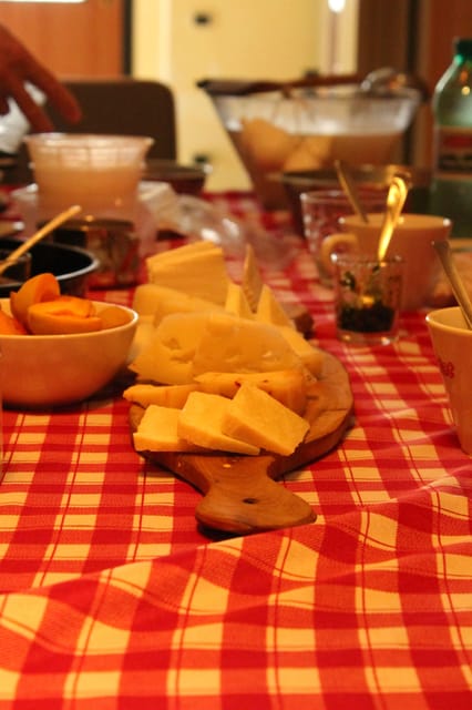 Matera: Mozzarella and Cheese tasting with a Cheesemaker - Meeting the family behind more than 100 cheeses