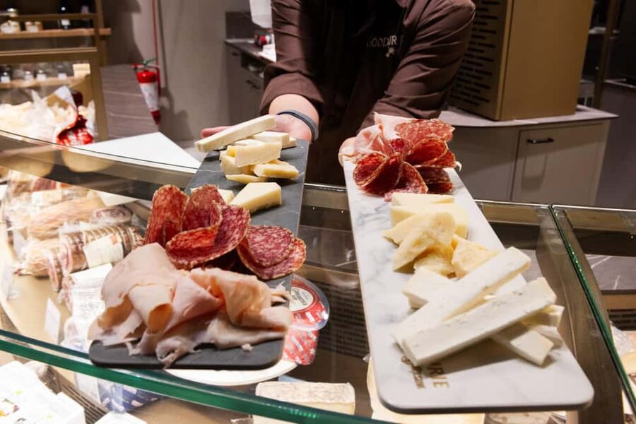 Milan: Cheese tasting experience at Gòodurie Soresina - What is not included, and how to plan around it