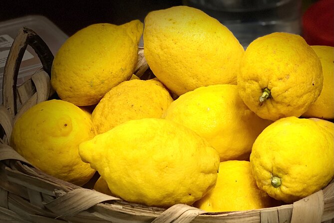 Mozzarella class & more in Sorrento - Finding Frantoio Gargiulo in Sant’Agnello