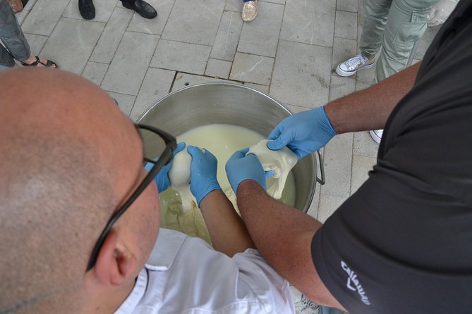 Mozzarella Class or Pizza Class - Who should book this Amalfi Coast day