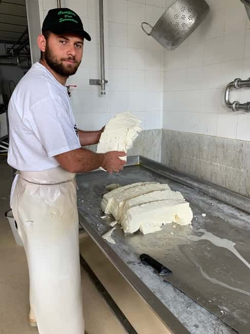 Naples: Mozzarella Experience, Taste of Southern Italy - A garden tour with lemons, herbs, and a maze