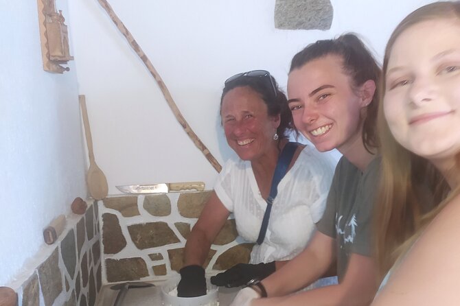 Naxos Farm Experience and cheese making - Milking and the meaning of free-range farming