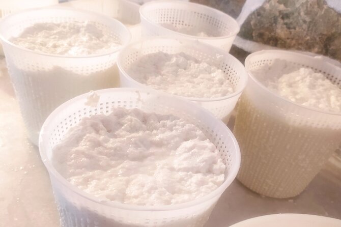 Naxos Farm Experience and cheese making - The farm table: cheese, bread, eggs, fruit, and wine