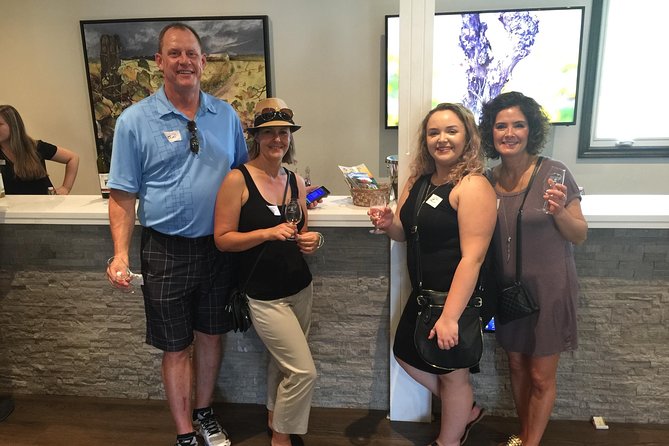 Niagara-on-the-Lake Wine Aft Tour with Cheese from Niagara Falls - The guide can make or break the afternoon