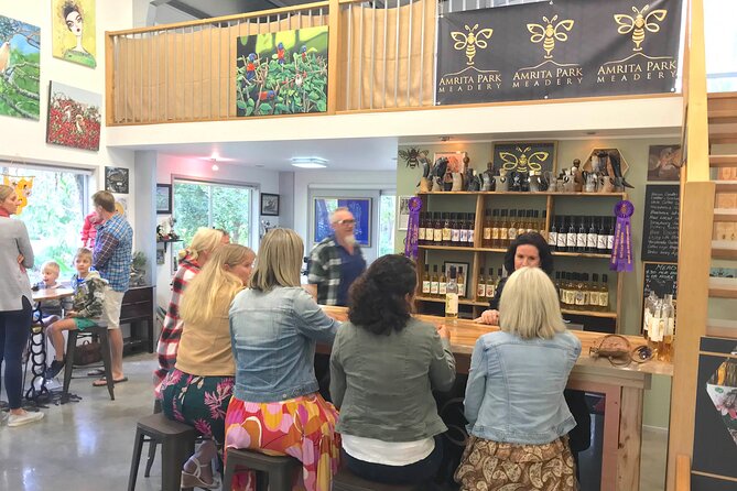 Noosa Hinterland Tour with Lunch, Wine & Cheese Tasting & more - Key Points at a Glance