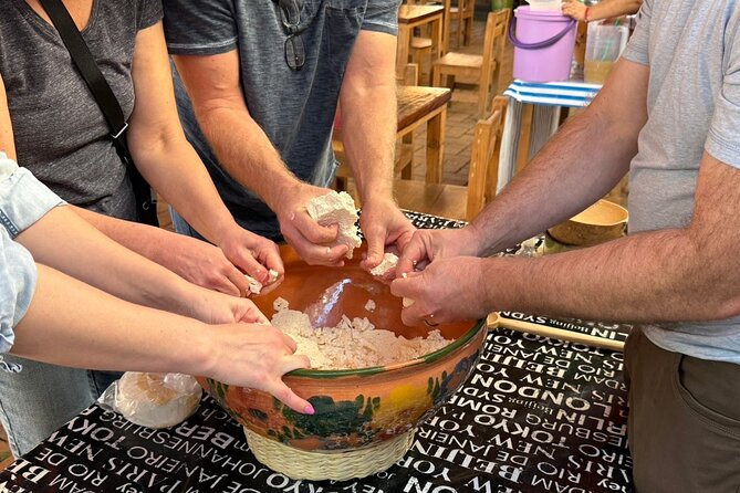Oaxacan Cheese and Quesillo Workshop - Price, private format, and cancellation rules