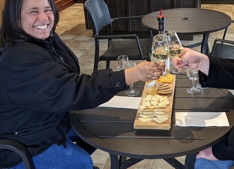 Ontario: Afternoon Wine Tour and Cheese Pairing - How The Four Hours Feel