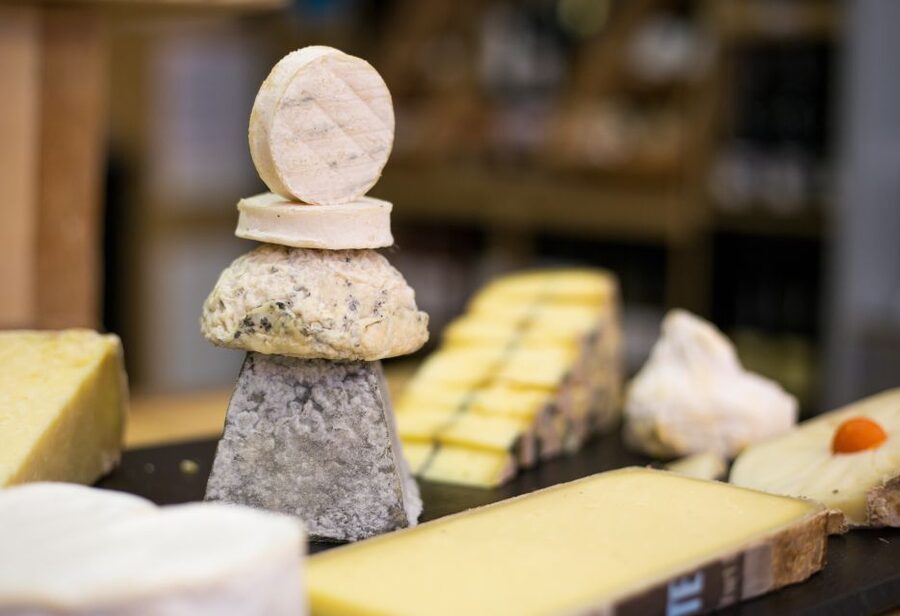 Paris: Cheese and Wine Class in a 17th Century Cellar - Seven cheeses from across France