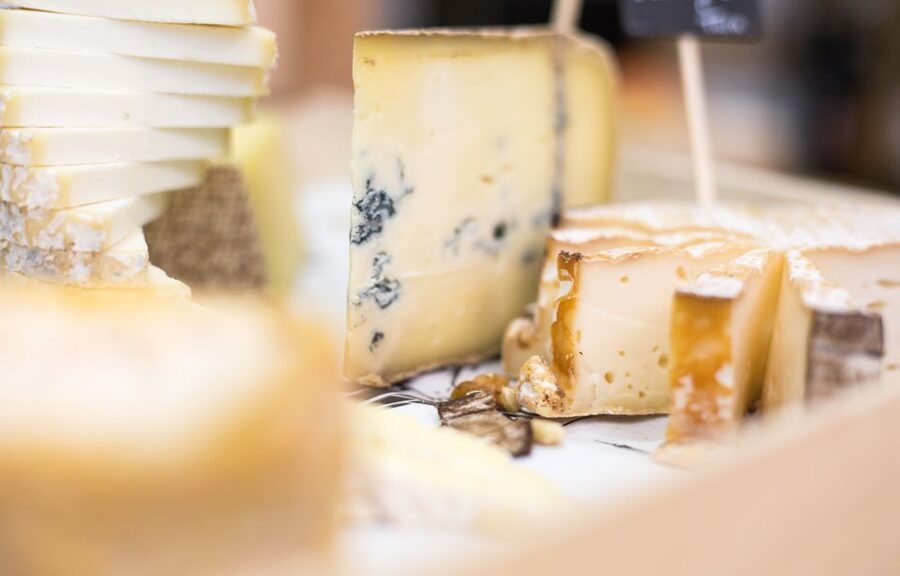 Paris: Cheese and Wine Class in a 17th Century Cellar - Who will enjoy this experience most?
