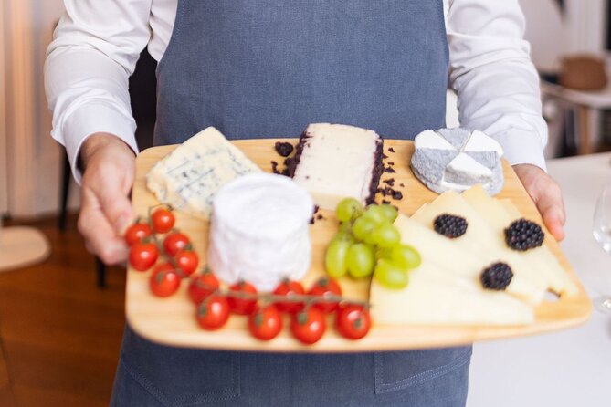 Paris Cheeses and Wines Tour de France with Tasty Games - Who will enjoy this tasting most?