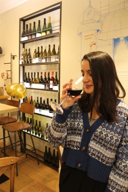 Paris: French Wine and Cheese Guided Tasting - Starting with French wine regions and climate