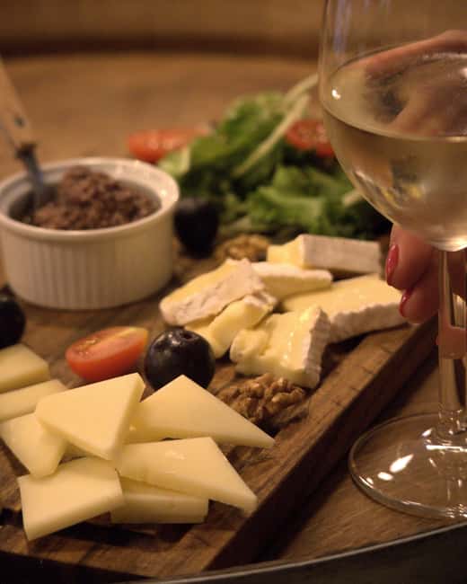 Paris: French wine tasting with cheeses and charcuterie - Inside La Cave du Canal near Paris’s train stations