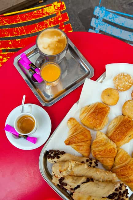 Paris Marais Bike Tour with Cheese & Sweet Tastings - Centre Pompidou and the city’s modern side
