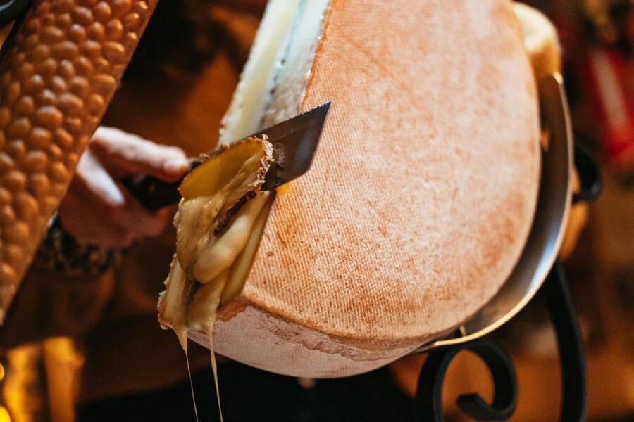 Paris: No Diet Club - Winter Unlimited Cheese Tour ! - Starting at Les Marmottes in central Paris