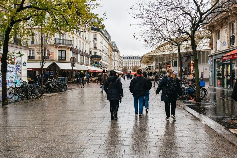 Paris: No Diet Club - Winter Unlimited Cheese Tour ! - The raclette ritual: melt, scrape, repeat