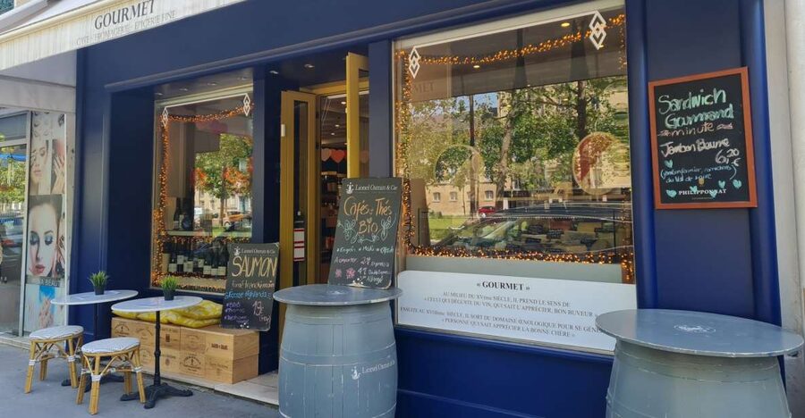 Paris: Tasting of 3 Wine and 3 Cheese - Arriving between Invalides and the Eiffel Tower