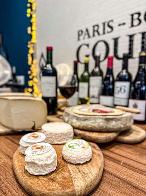 Paris: Tasting of 3 Wine and 3 Cheese - What the one-hour schedule feels like